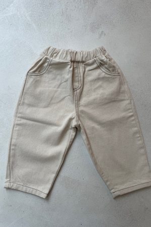 Round baggy pants